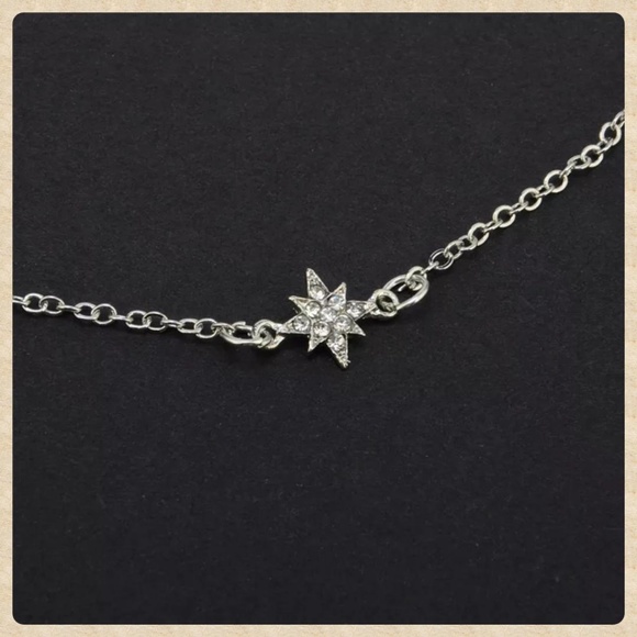Dainty Northstar Choker - Picture 2 of 3